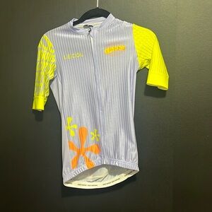 Le Col woman’s small bike jersey